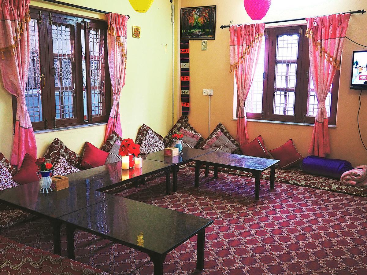 Aroma Tourist Hostel Ποκάρα Εξωτερικό φωτογραφία