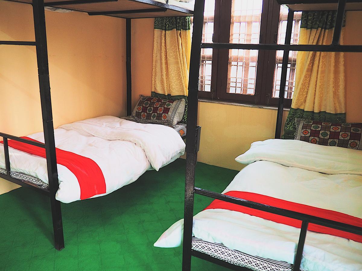 Aroma Tourist Hostel Ποκάρα Εξωτερικό φωτογραφία