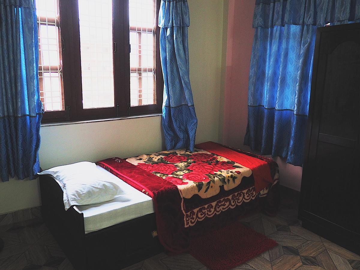 Aroma Tourist Hostel Ποκάρα Εξωτερικό φωτογραφία