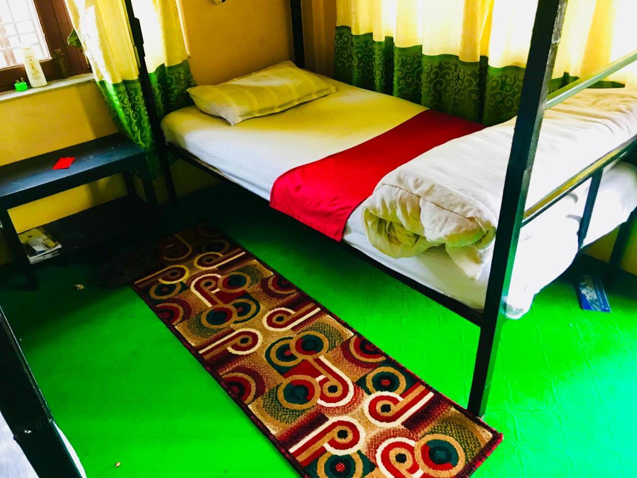 Aroma Tourist Hostel Ποκάρα Εξωτερικό φωτογραφία
