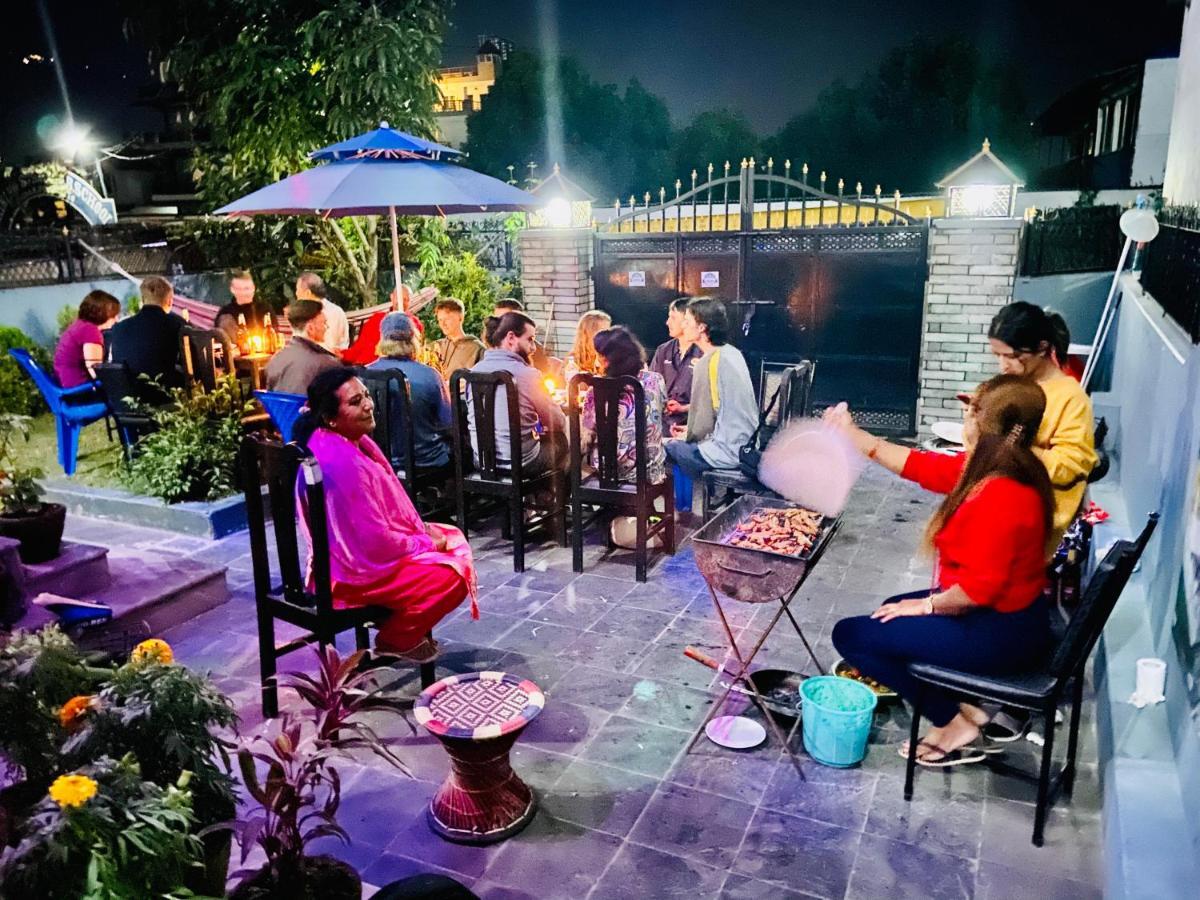 Aroma Tourist Hostel Ποκάρα Εξωτερικό φωτογραφία